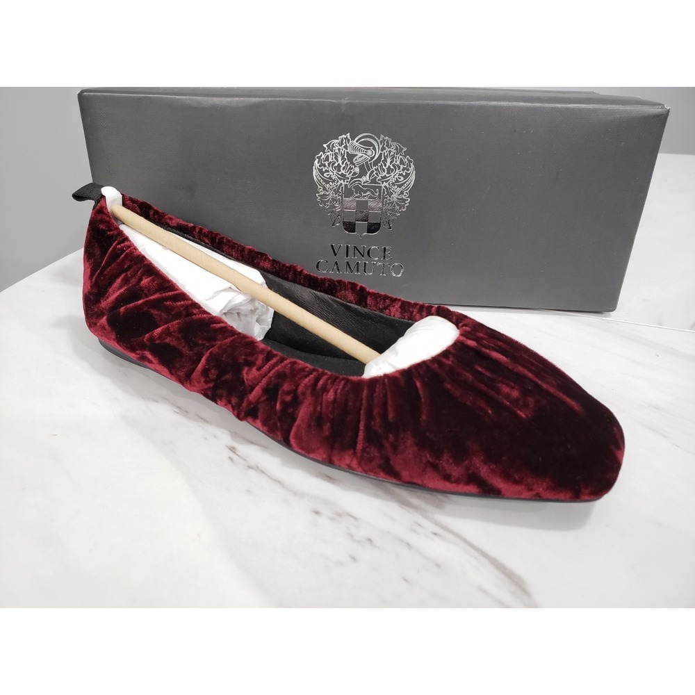 NEW Vince Camuto Verline Mary‎ Jane Square Ballet Flat Red Crushed Velvet Size 7